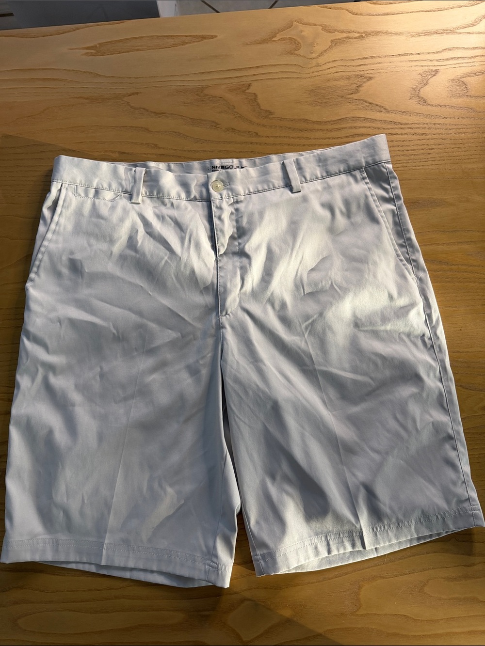 Nike Men's White Flat-Front Golf Shorts